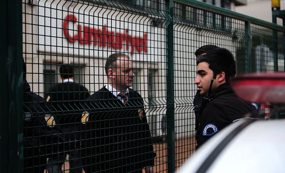 SI ESCRIBES SOBRE LA REALIDAD, TE ACUSAN DE TERRORISMO