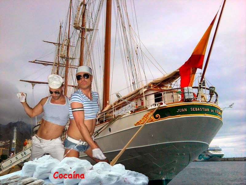 Con diez cañones por banda, viento en popa a toda vela, no corta el mar, sino vuela, un velero CARGADÍN.