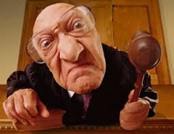 CUANDO LA JUSTICIA QUEDA EN MANOS DE DEMENTES